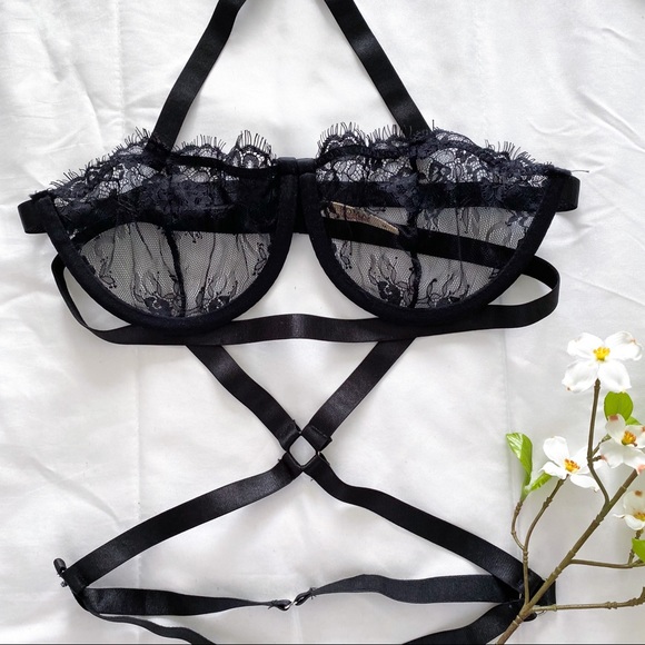 Intimates Set - Picture 4 of 5